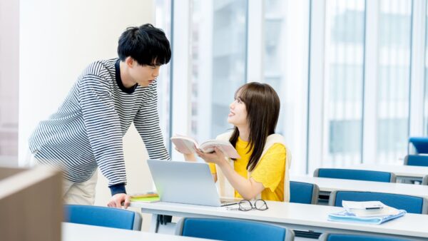 学生起業家とは｜アイデアの見つけ方・資金調達手段・成功事例を解説