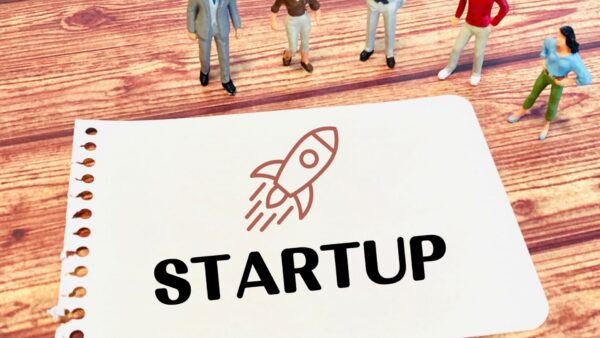スタートアップが選ぶべきは？合同会社･株式会社の違いと判断軸